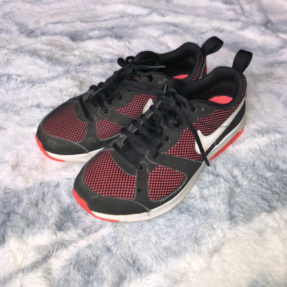 Nike air max shoes